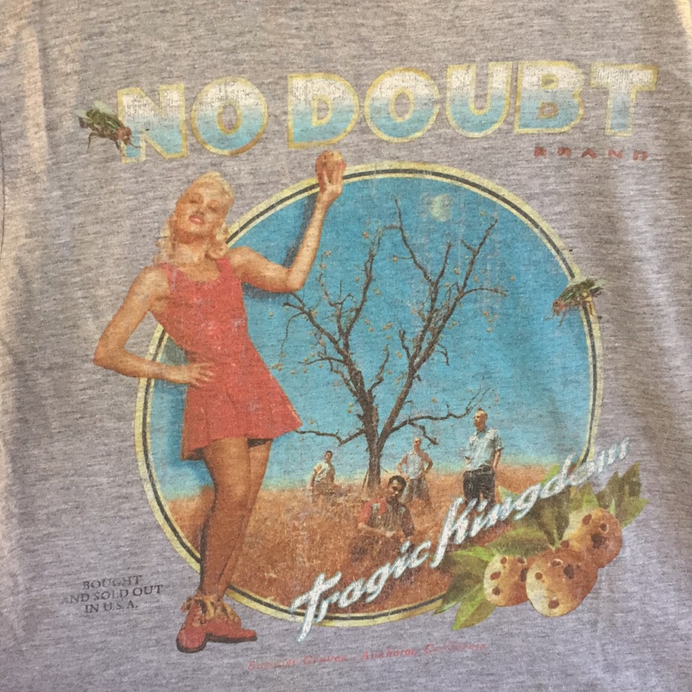 Tragic Kingdom No Doubt T-shirt Medium